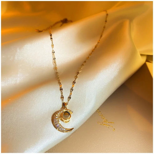 Collar Luna 🌙 - Regalo Perfecto 🎁oro 18k